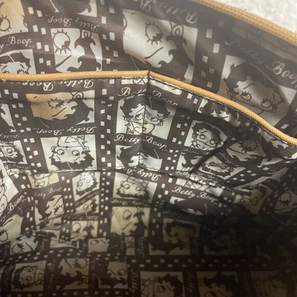 Betty Boop Tan Satchel with Quilted stones Detail and Gold tone Hardwares - Picture 15 of 16